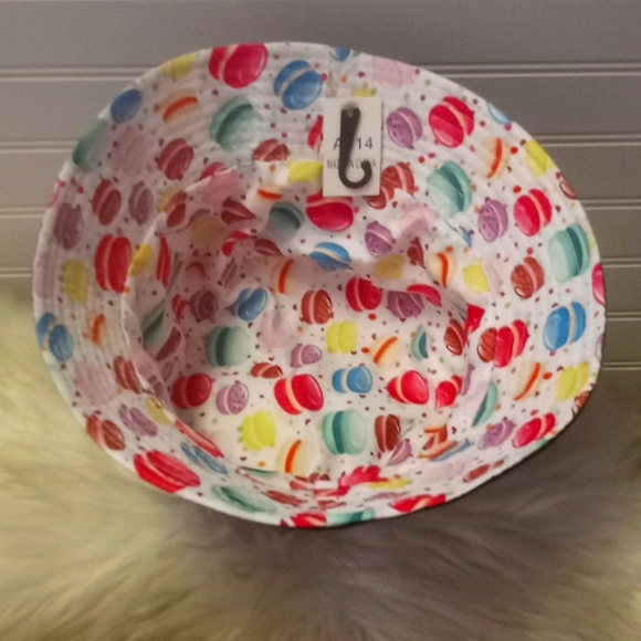 Mini Macaroons & Polka Dots Multicolored Reversible Cotton Bucket Hat - Picture 10 of 12